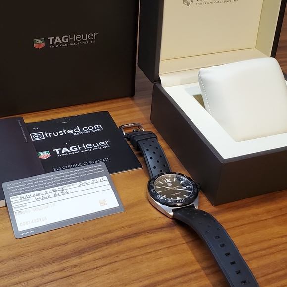 Tag heuer formula 1 (Model :WAU1110 ) - Picture 2 of 12